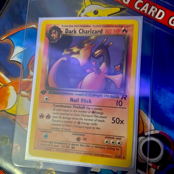 Dark Charizard - Picture 1 of 1